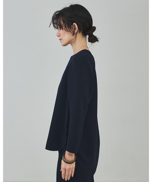 qualite（カリテ）の「ライトダブルクロスナローブラウス/オケージョン/セレモニー/フォーマル/オフィスカジュアル（シャツ/ブラウス・レディース・ネイビー/オフホワイト・フリー）」の13枚目の写真