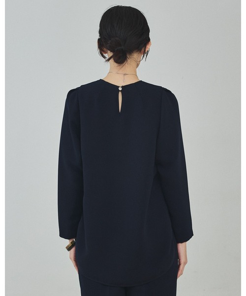 qualite（カリテ）の「ライトダブルクロスナローブラウス/オケージョン/セレモニー/フォーマル/オフィスカジュアル（シャツ/ブラウス・レディース・ネイビー/オフホワイト・フリー）」の14枚目の写真