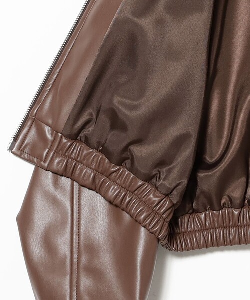 Ray BEAMS(レイビームス)の「フェイクレザー ジップ ブルゾン(ブルゾン・レディース・ブラック/ダークブラウン・0/1)」の5枚目の写真