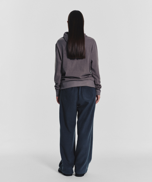 MENASOO(ミナス)の「MNS Track Binding High Neck Hoodie_Gray(パーカー・レディース・グレー・2/1)」の7枚目の写真