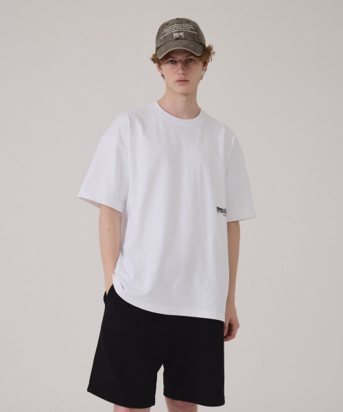 GET IT ON(ゲットイットオン)の「オーバーサイズ半袖Tシャツ_アイデンティティ(正体)ホワイト(Tシャツ/カットソー・メンズ・その他・F)」の4枚目の写真