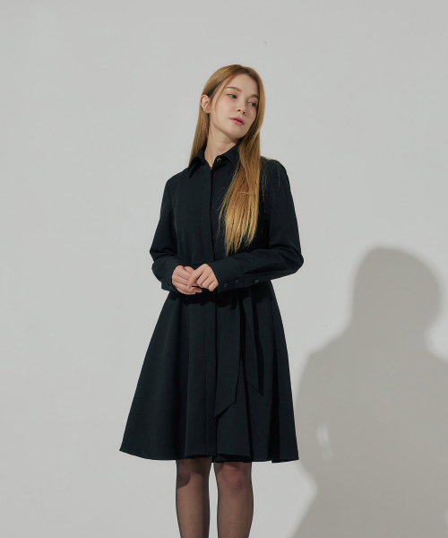 BELLEMA（ベルマ）の「hidden button belted shirt dress（ワンピース・レディース・ブラック・FREE）」の3枚目の写真