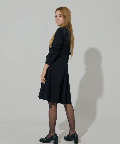 BELLEMA（ベルマ）の「hidden button belted shirt dress（ワンピース・レディース・ブラック・FREE）」の6枚目の写真