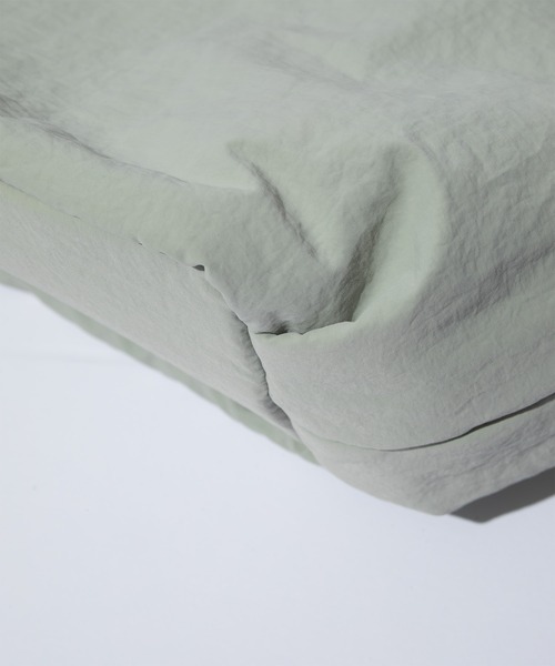 F/CE. (エフシーイー)の「F/CE. PAPER NYLON SHOULDER TOTE / エフシーイー ペーパーナイロン ショルダートート(トートバッグ・レディース・ミント/ブラック・FREE)」の4枚目の写真