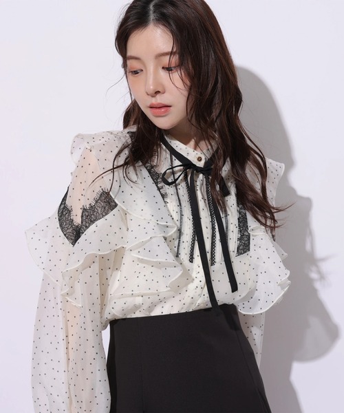 Rirandture(リランドチュール)の「ドットラッフルブラウス(シャツ/ブラウス・レディース・オフホワイト・2)」の8枚目の写真