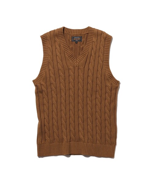 BEAMS PLUS(ビームスプラス)の「V-Neck Vest Cable(ニット/セーター・メンズ・ブラウン/ブルー/ベージュ/ホワイト/ネイビー/イエロー/グレー/オリーブ/ブラック/レッド・SMALL/MEDIUM/X-LARGE/LARGE)」の4枚目の写真