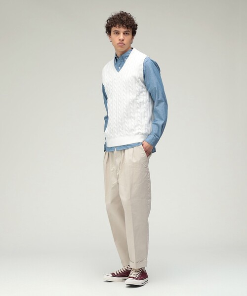 BEAMS PLUS(ビームスプラス)の「V-Neck Vest Cable(ニット/セーター・メンズ・ブラウン/ブルー/ベージュ/ホワイト/ネイビー/イエロー/グレー/オリーブ/ブラック/レッド・SMALL/MEDIUM/X-LARGE/LARGE)」の13枚目の写真