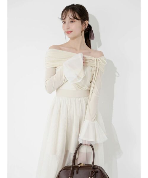 dazzlin（ダズリン）の「サテンパイピングシアーアシメティアードチュールスカート（スカート・レディース・アイボリー/ブラック・SMALL/MEDIUM）」の11枚目の写真