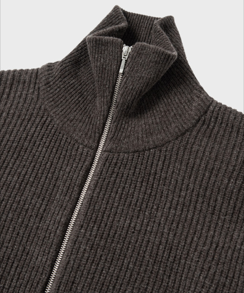 NONBLANK(ノンブランク)の「ルーズフィットジップアップカラーニット_MELANGE BROWN(ニット/セーター・メンズ・ブラウン・M/XL/L)」の4枚目の写真