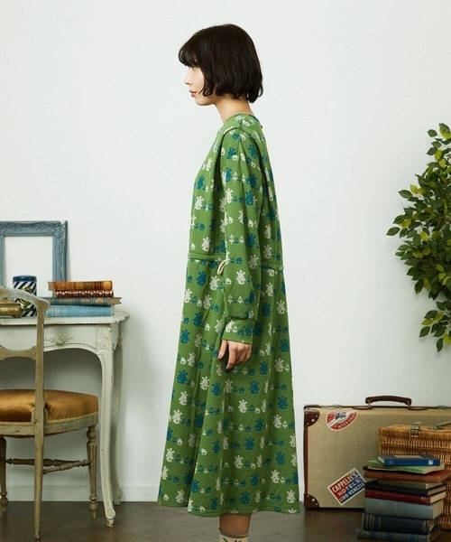 Jocomomola(ホコモモラ)の「Molino ダブルジャカード総柄ワンピース(ワンピース・レディース・アイボリー/グリーン・40)」の6枚目の写真