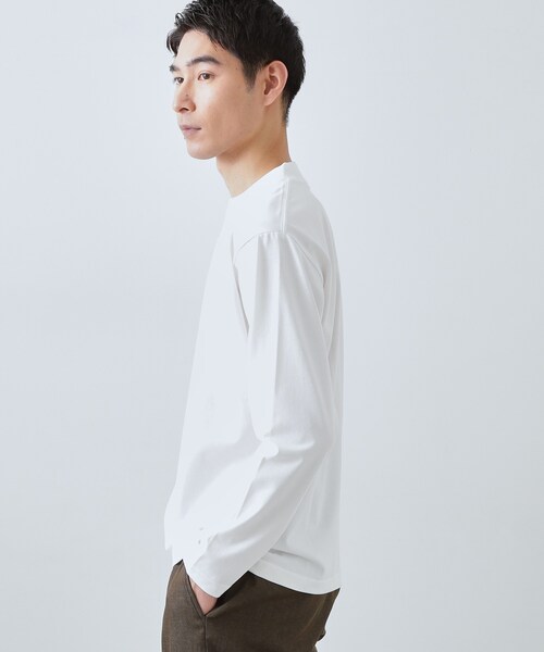 THE SHOP TK （ザ ショップ ティーケー ）の「【ジャケットインにもおすすめ】きれいめ長袖Tシャツ 洗濯機OK（Tシャツ/カットソー・メンズ・オフホワイト/ネイビー/ライトグレー・02/04/03/01）」の4枚目の写真