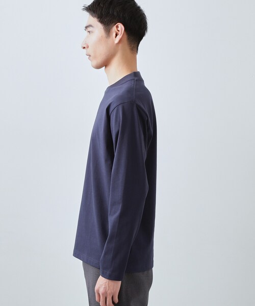 THE SHOP TK （ザ ショップ ティーケー ）の「【ジャケットインにもおすすめ】きれいめ長袖Tシャツ 洗濯機OK（Tシャツ/カットソー・メンズ・オフホワイト/ネイビー/ライトグレー・02/04/03/01）」の17枚目の写真