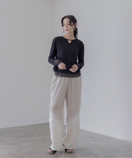 Eimee Law（エイミーロウ）の「チュールヘムシアートップス（Tシャツ/カットソー・レディース・ライトピンク/ブラック/オフホワイト/グレイッシュベージュ・FREE）」の19枚目の写真