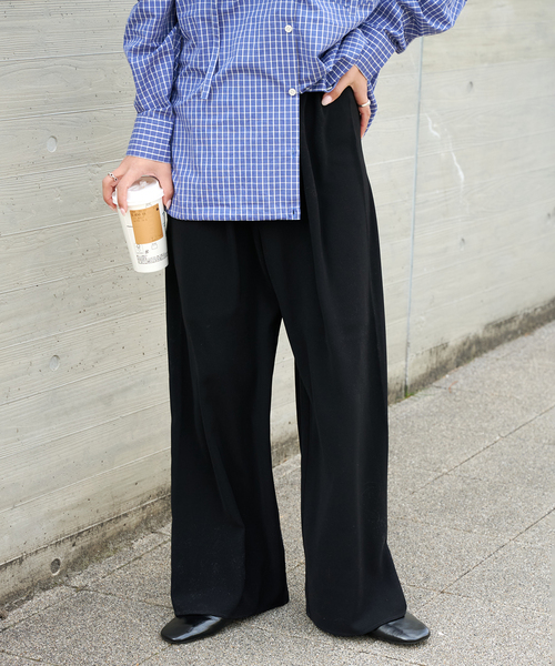 OUTDOOR PRODUCTS(アウトドアプロダクツ)の「トロイージーパンツ(スラックス・レディース・ブラック/ベージュ/ネイビー・36/38)」の1枚目の写真