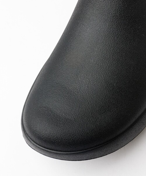 OOFOS(ウーフォス)の「【OOFOS/ウーフォス】OOcloog+ / ウークロッグプラス(サンダル・レディース・ブラック・23/24/25)」の10枚目の写真
