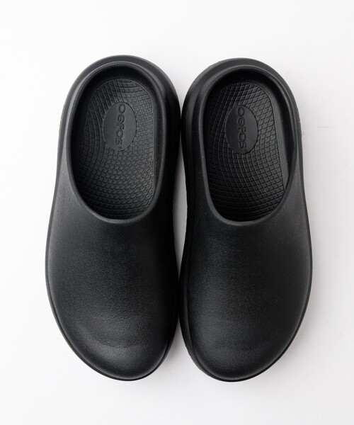 OOFOS(ウーフォス)の「【OOFOS/ウーフォス】OOcloog+ / ウークロッグプラス(サンダル・レディース・ブラック・23/24/25)」の9枚目の写真