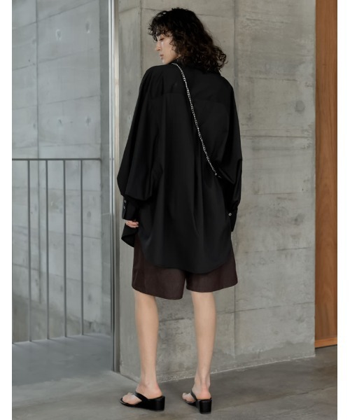 Re:EDIT（リエディ）の「[2026S/S COLLECTION]オーバーサイズVネックスキッパーブロードチュニックブラウス（シャツ/ブラウス・レディース・ホワイト/ライトブルー/ブラック・MEDIUM/LARGE）」の6枚目の写真
