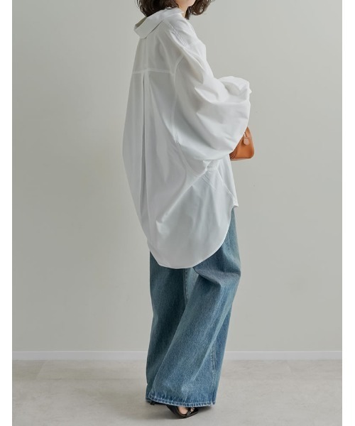 Re:EDIT（リエディ）の「[2026S/S COLLECTION]オーバーサイズVネックスキッパーブロードチュニックブラウス（シャツ/ブラウス・レディース・ホワイト/ライトブルー/ブラック・MEDIUM/LARGE）」の9枚目の写真