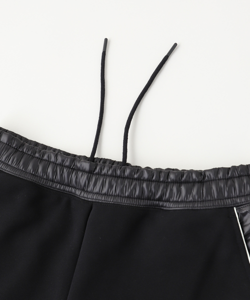 WISM（ウィズム）の「LIFEMANIA / ライフマニア LIFE RUNNER TRACK PANTS（その他パンツ・メンズ・ブラック・MEDIUM/SMALL）」の4枚目の写真