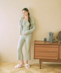 une nana cool（ウンナナクール）の「とろみ素材がここちよいカップ付きキャミソール moi room（モアルーム）（ルームウェア/パジャマ）」