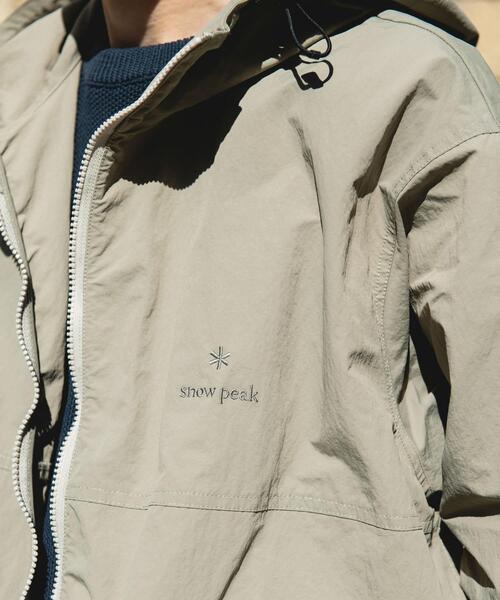 Snow Peak（スノーピーク）の「『別注』Snow Peak Apparel×DOORS　NYLON WASHER PARKA（マウンテンパーカー・メンズ・ベージュ/チャコールグレー/ブラック・LARGE/X-LARGE/MEDIUM）」の8枚目の写真