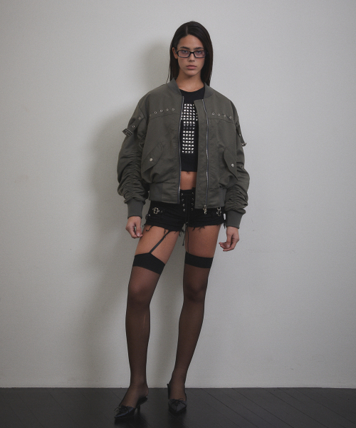 VOONT(ブント)の「Eyelet Strap MA-1 Jacket (KHAKI)(ブルゾン・レディース・カーキ・OS)」の15枚目の写真