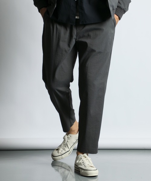 The DUFFER of ST.GEORGE（ザダファーオブセントジョージ）の「HIGH-TECH SEERSUCKER "COOLMAX" EASY TAPERED PANTS：クールマックス シアサッカー イージーパンツ / テーパードパンツ / セットアップ対応（その他パンツ・メンズ・ネイビー/チャコールグレー・X-LARGE/LARGE/MEDIUM/SMALL）」の2枚目の写真