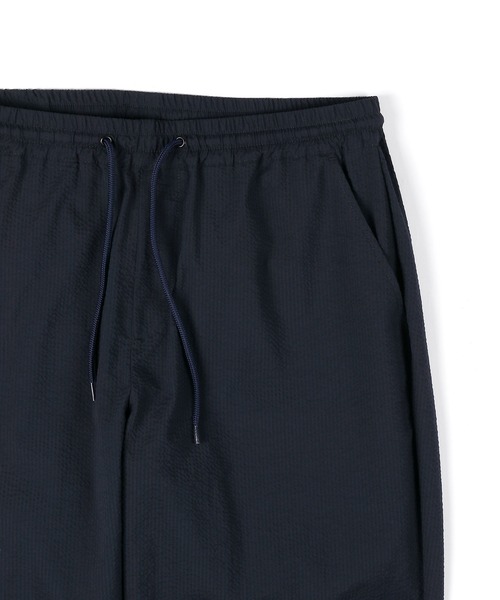 The DUFFER of ST.GEORGE（ザダファーオブセントジョージ）の「HIGH-TECH SEERSUCKER "COOLMAX" EASY TAPERED PANTS：クールマックス シアサッカー イージーパンツ / テーパードパンツ / セットアップ対応（その他パンツ・メンズ・ネイビー/チャコールグレー・X-LARGE/LARGE/MEDIUM/SMALL）」の12枚目の写真