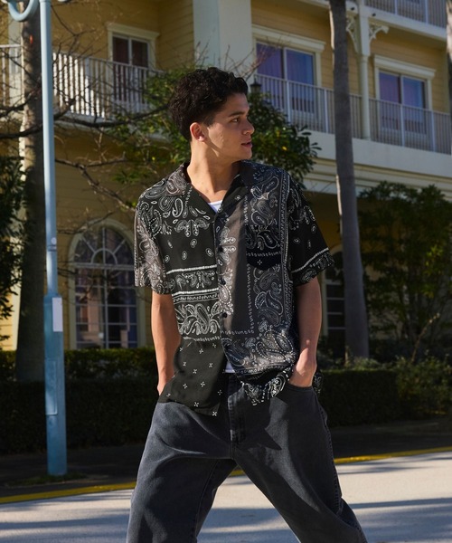 RVCA(ルーカ)の「RVCA メンズ IRON ON SH 半袖シャツ 【2026年春夏モデル】(シャツ/ブラウス・メンズ・ブラック/ホワイト・SMALL/MEDIUM/LARGE/X-LARGE)」の1枚目の写真