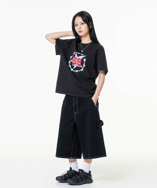 MOZMOZ（モズモズ）の「トゥエイトピグメントクロップ半袖Tシャツブラック（Tシャツ/カットソー・レディース・その他・1/2/3）」の2枚目の写真