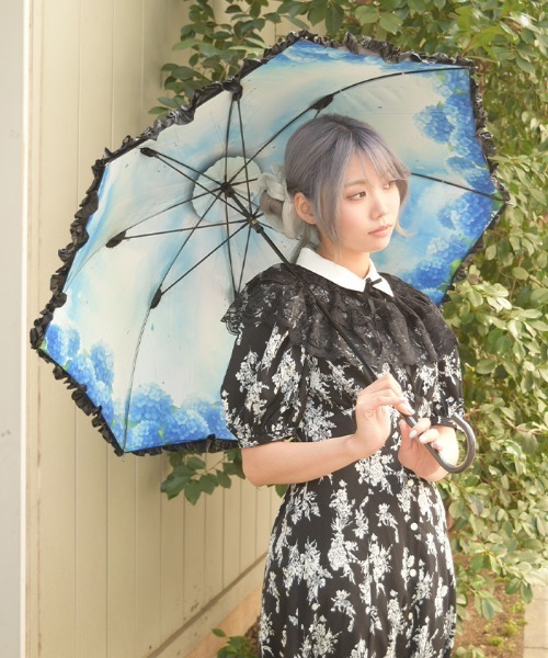 axes femme（アクシーズファム）の「紫陽花柄晴雨兼用パゴダ傘（長傘・レディース・パープル/ブルー・FREE）」の2枚目の写真