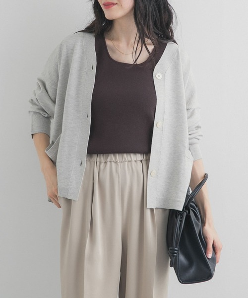 URBAN RESEARCH DOORS（アーバンリサーチドアーズ）の「ウォッシャブルブライトカーディガン｜春服/春ニット/洗濯可/オフィスカジュアル/通勤（カーディガン/ボレロ・レディース・オートミール/ライトグレー・FREE）」の11枚目の写真