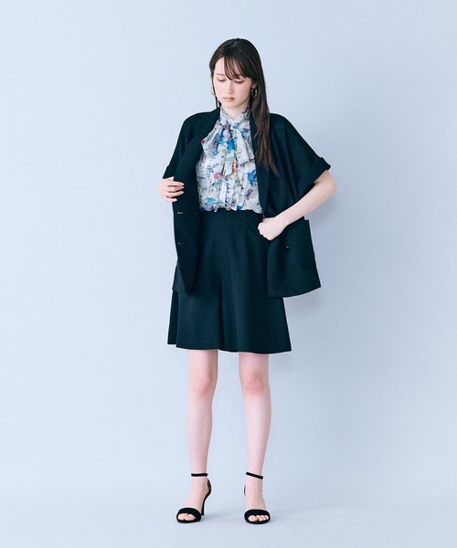 Audie a Muses(オーディアミューズ)の「ハーフスリーブダブルシアージャケット(テーラードジャケット・レディース・オフホワイト/ブラック・38/42)」の17枚目の写真