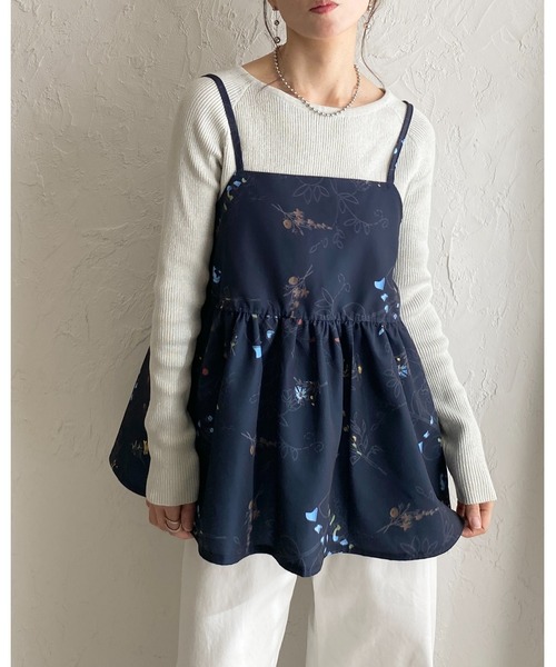 She's Closet（シーズクローゼット）の「フラワープリント 花柄キャミソール ビスチェ パンツスタイル 上下 セットアップ（セットアップ・レディース・オフホワイト/ネイビー/ブラック・FREE）」の18枚目の写真