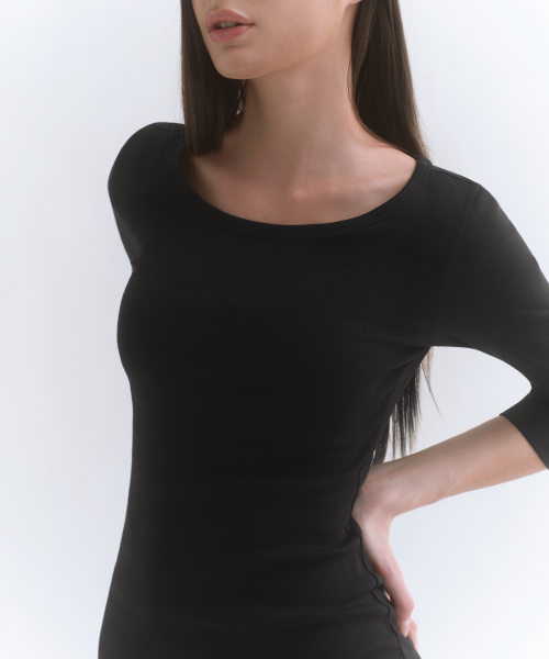 MUSINSA STANDARD WOMAN（ムシンサスタンダードウーマン）の「ウィメンズジャージミニドレス[ブラック]（ワンピース・レディース・その他・X-SMALL/SMALL/MEDIUM/LARGE）」の2枚目の写真