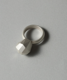 Lilas（リラ）の「【SAMH by LILAS】ジェムストーンモチーフリングSV（リング）」