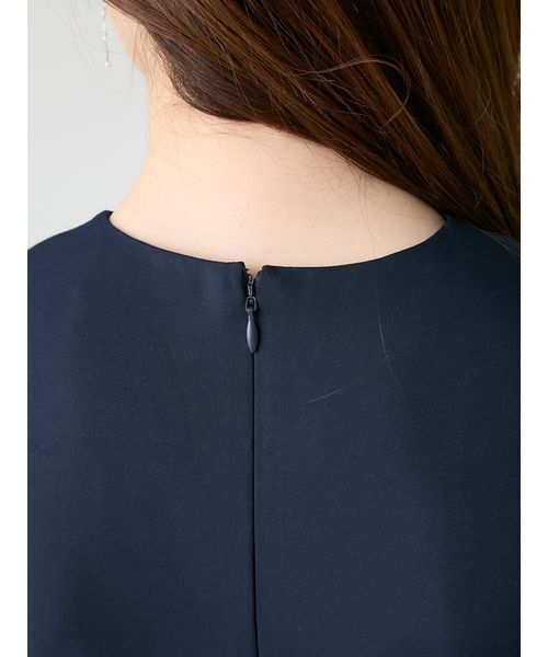 CELFORD(セルフォード)の「【洗える】カシュクールラッフルワンピース(ワンピース・レディース・イエロー/ネイビー/ドット・36/38)」の6枚目の写真