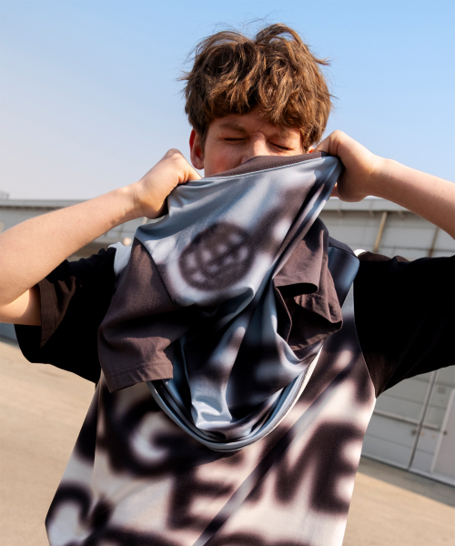LMCの「BLUR LETTERING COLOR BLOCK TEE charcoal(Tシャツ/カットソー・レディース・その他・SMALL/MEDIUM/LARGE/X-LARGE)」の2枚目の写真