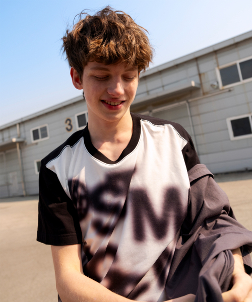 LMCの「BLUR LETTERING COLOR BLOCK TEE charcoal(Tシャツ/カットソー・レディース・その他・SMALL/MEDIUM/LARGE/X-LARGE)」の7枚目の写真