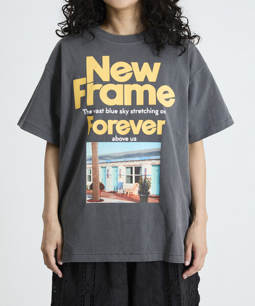 Freada(フリーダ)の「Freada/フリーダ オリジナル フォト プリント Tシャツ(Tシャツ/カットソー・レディース・ホワイト/ブラック・ONE SIZE)」の4枚目の写真