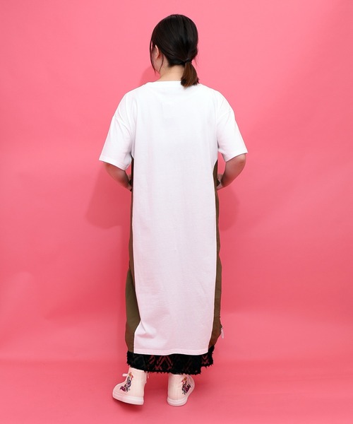 iS ScoLar(イズスカラー)の「562206:花コラージュ柄 異素材使いワンピース(ワンピース・レディース・ブラック/オフホワイト・M)」の5枚目の写真