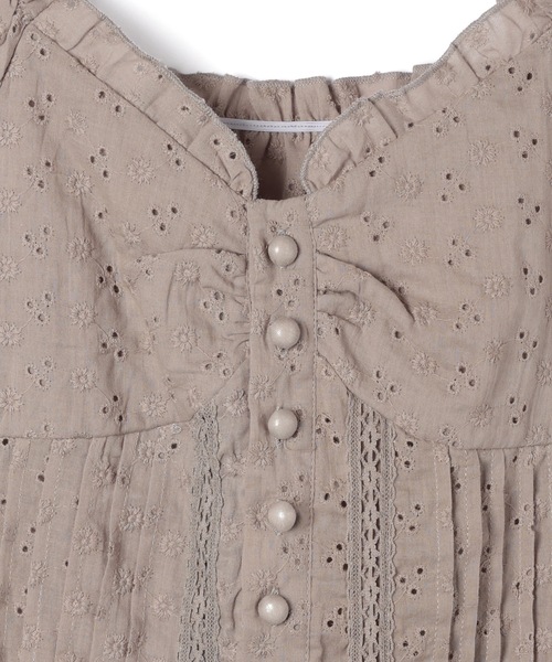 M DOLLY(エムドリー)の「Cotton lace belle tops / コットンレースベルトップス(シャツ/ブラウス・レディース・ホワイト/グレー・FREE)」の4枚目の写真