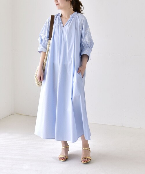 quaranciel(カランシエル)の「quaranciel:〈洗濯機可能〉ストライプ フラワー刺繍 スキッパー シャツ ワンピース(ワンピース・レディース・ライトブルー/ネイビー・ONE SIZE)」の9枚目の写真
