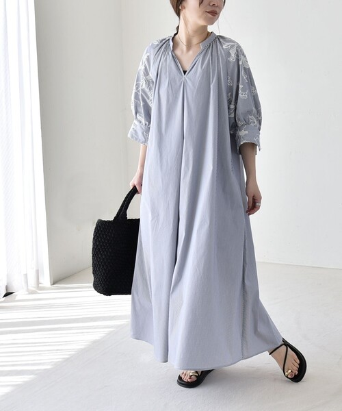 quaranciel(カランシエル)の「quaranciel:〈洗濯機可能〉ストライプ フラワー刺繍 スキッパー シャツ ワンピース(ワンピース・レディース・ライトブルー/ネイビー・ONE SIZE)」の19枚目の写真