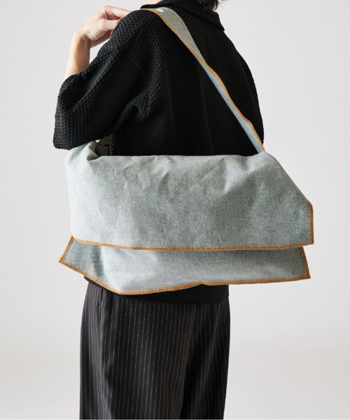 ITTI(イッチ)の「【ITTI】MARY FLAP INSIDEOUT SHOULDER - L(トートバッグ・メンズ・インディゴブルー/ブラック・FREE)」の11枚目の写真
