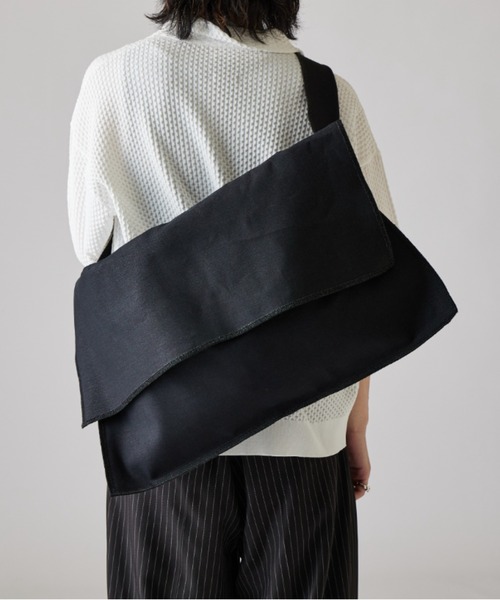 ITTI(イッチ)の「【ITTI】MARY FLAP INSIDEOUT SHOULDER - L(トートバッグ・メンズ・インディゴブルー/ブラック・FREE)」の5枚目の写真