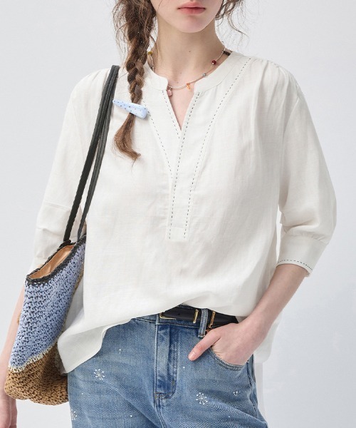 ONEP STAR(ワンピスター)の「Vネックステッチ七分袖ブラウス(シャツ/ブラウス・レディース・ホワイト・LARGE/X-LARGE/XX-LARGE)」の4枚目の写真