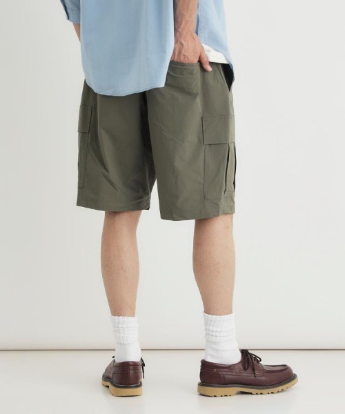 Right-on（ライトオン）の「Refurbish(リファービッシュ)ファティーグカーゴショートパンツ（その他パンツ・メンズ・ベージュ/オリーブ/ブラック・M/L/S/XL）」の13枚目の写真