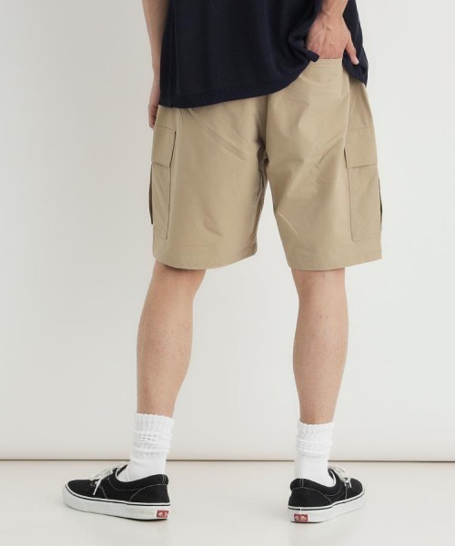 Right-on（ライトオン）の「Refurbish(リファービッシュ)ファティーグカーゴショートパンツ（その他パンツ・メンズ・ベージュ/オリーブ/ブラック・M/L/S/XL）」の16枚目の写真
