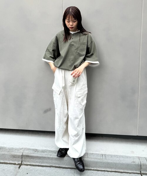 CIAOPANIC TYPY(チャオパニックティピー)の「【UNISEX】【汗シミ防止】レイヤードライクヘンリーTEE(Tシャツ/カットソー・メンズ・ベージュ/カーキ/ブラック/ホワイト・LARGE/MEDIUM)」の9枚目の写真